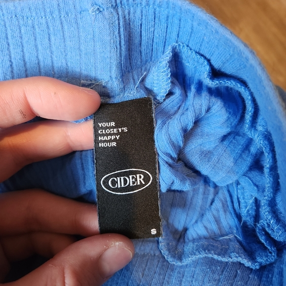 Blue soft, ribbed high-waisted flare pants - Picture 9 of 9